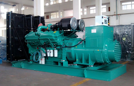 博乐350kw康明斯柴油发电机组